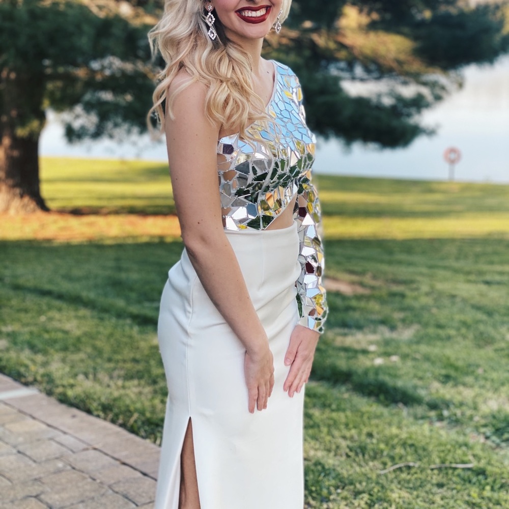 Size 4 Sherri Hill
